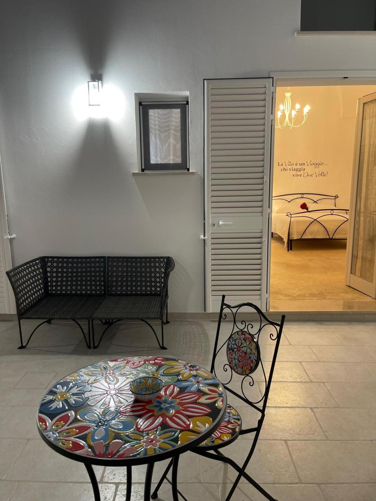 Cortile Carducci Hotel Racale Exterior photo